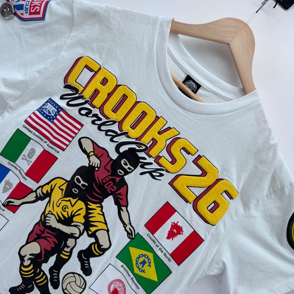 Crooks & Castles World Cup Drop Tee Mens Small White Soccer Graphic Streetwear
